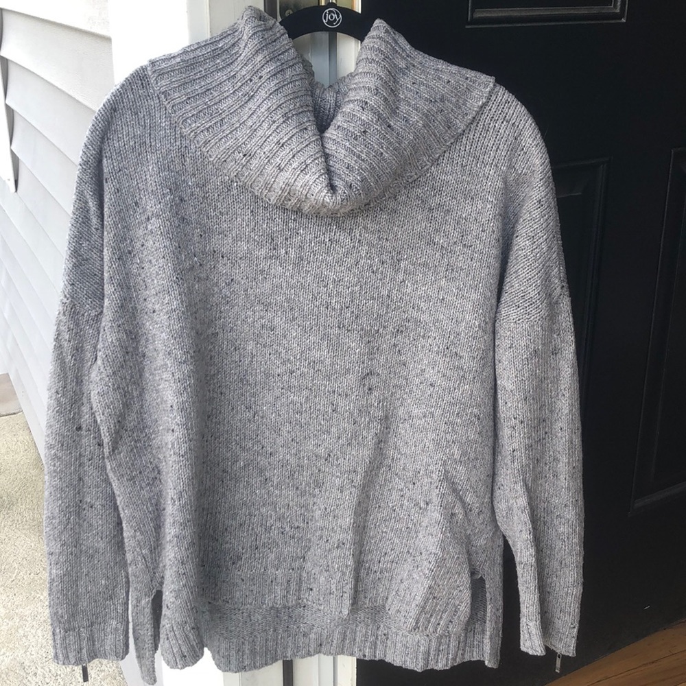 Comfy grey sweater